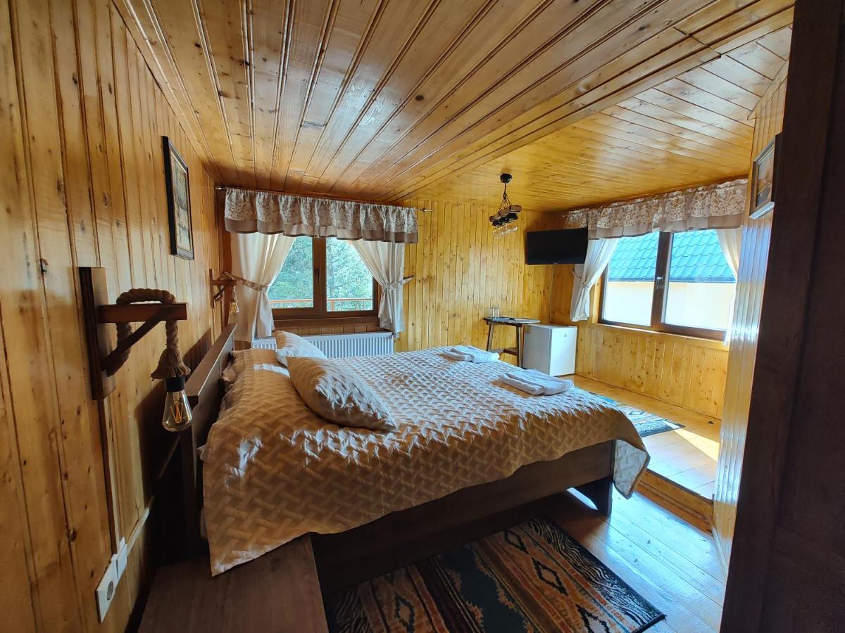 Вилла Sezatoarea Lupilor Лепша Экстерьер фото